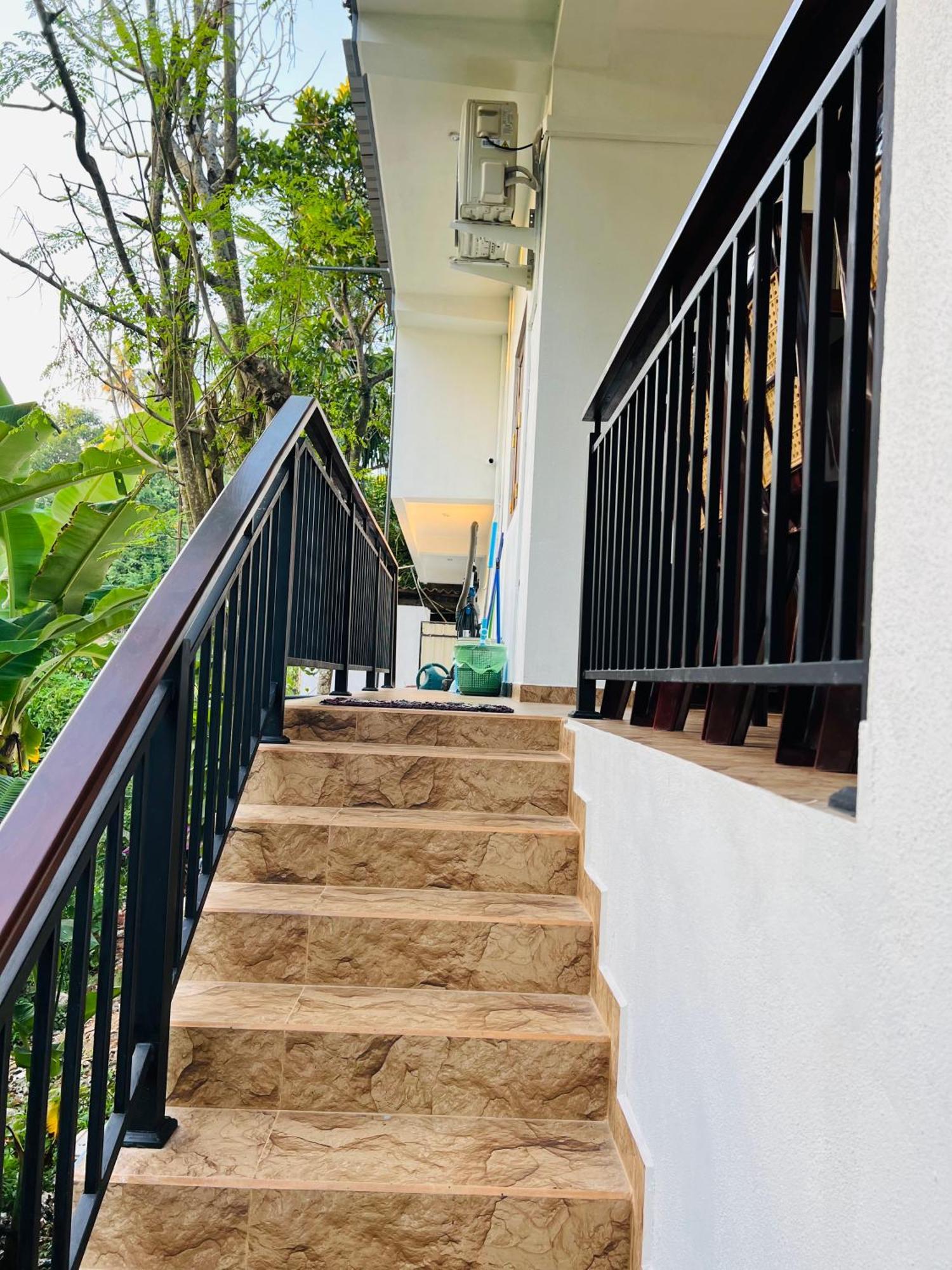 Devon Surf . Inn - Hiriketiya Dickwella Exterior photo